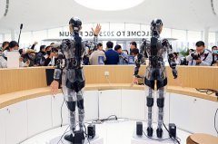 具身智能机械人“进厂”都干啥…